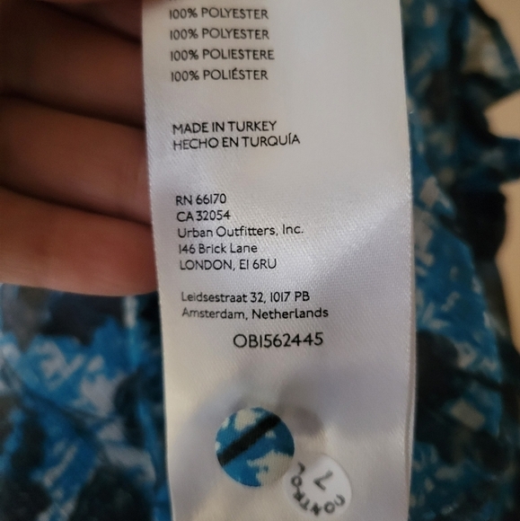 Anthropologie sheer printer peasant blouse size medium. - Picture 7 of 12